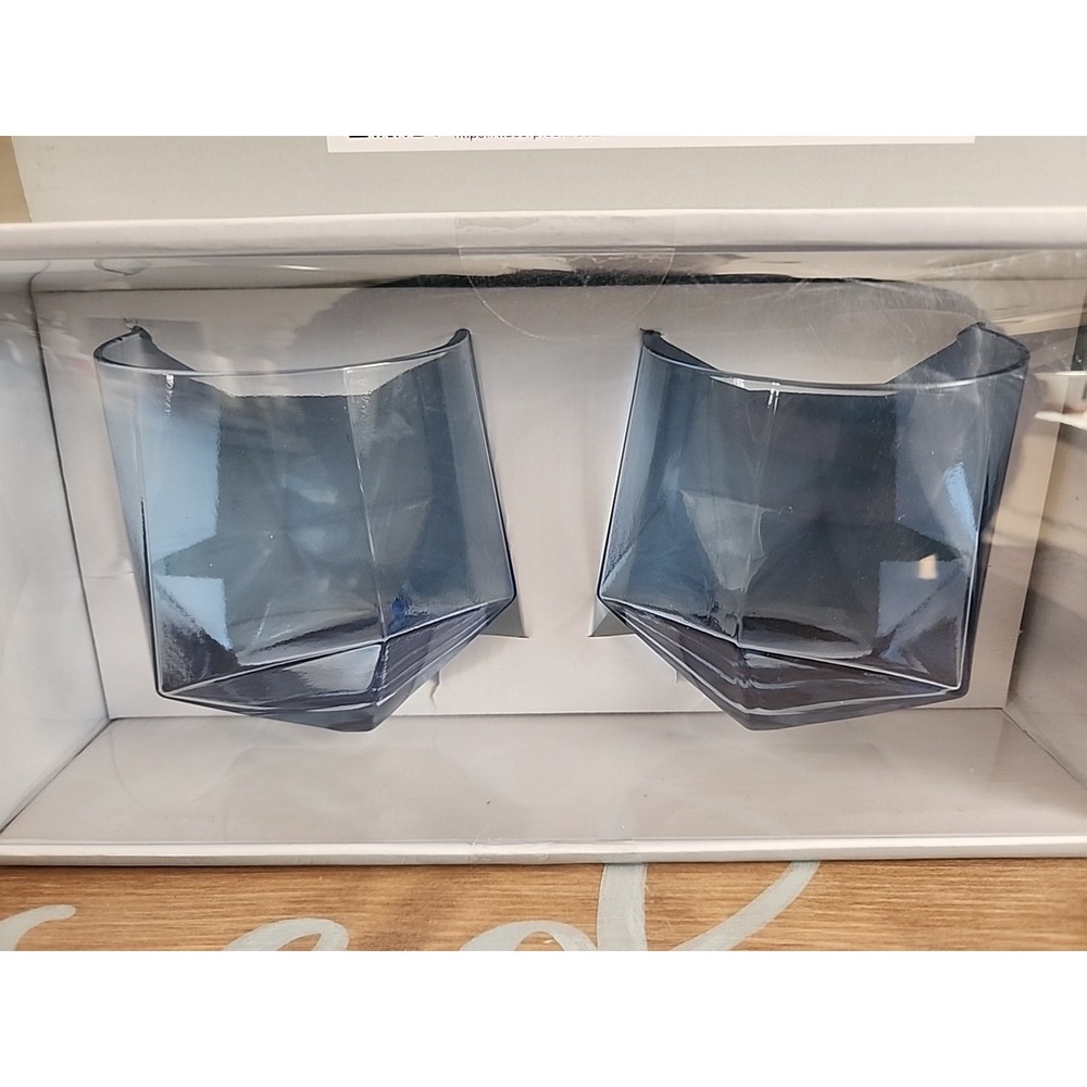 ** NEW TABLETOP GALLERY ELEGANT TWO BLUE GEOMETRIC STEMLESS WINE GLASSES 17 OZ.